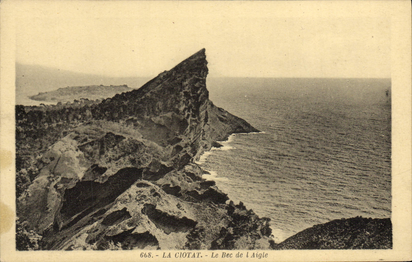 Le Bec de l'Aigle — La Ciotat — 668
