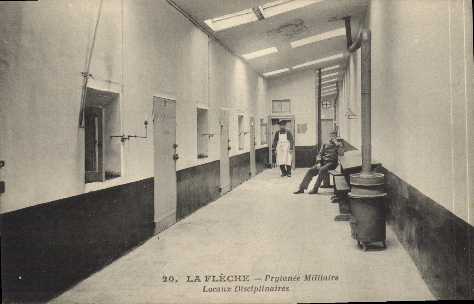 CPA La Fleche Prytanee Mititaire locaux penitentiares Prison