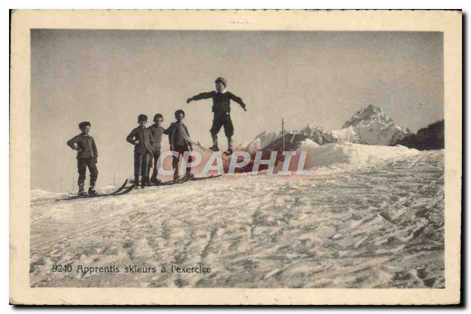 CPA Sports d'hiver Ski Apprentis skieurs a l'exercice Enfants
