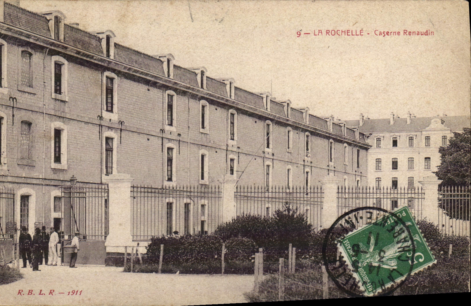 CPA Militaria La Rochelle Caserne Renaudin 