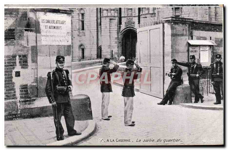 CPA Militaria A la caserne La sortie du quartier 