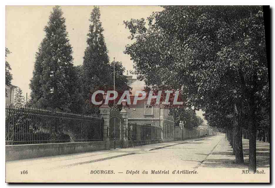 CPA Militaria Bourges Depot du materiel d'artillerie 