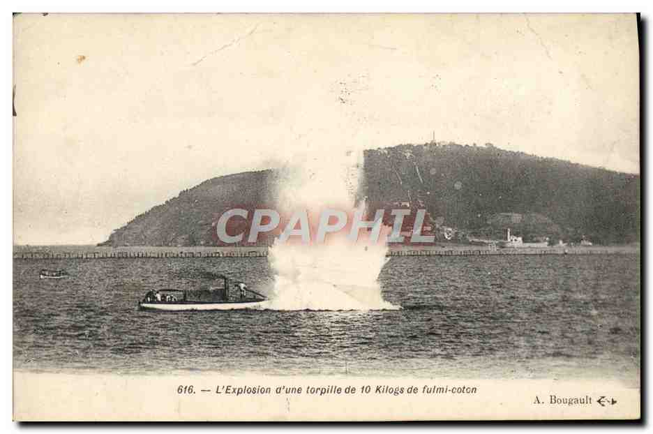 CPA Bateau Explosion d'une torpille de 10 kilogs de fulmi coton 