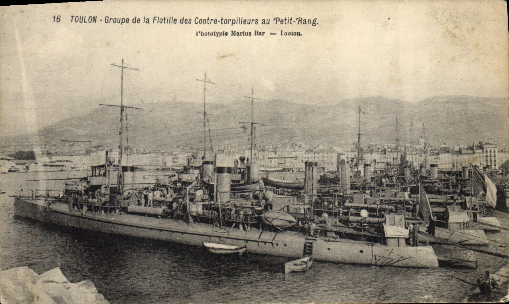 Toulon — Groupe de la Flotille des Contre-torpilleurs au Petit-Rang — Phototype Marius Bar — n°16