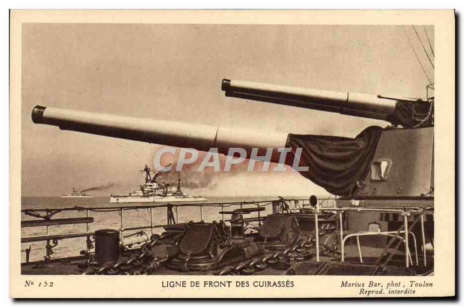 CPA Bateau Ligne de front des cruirasses