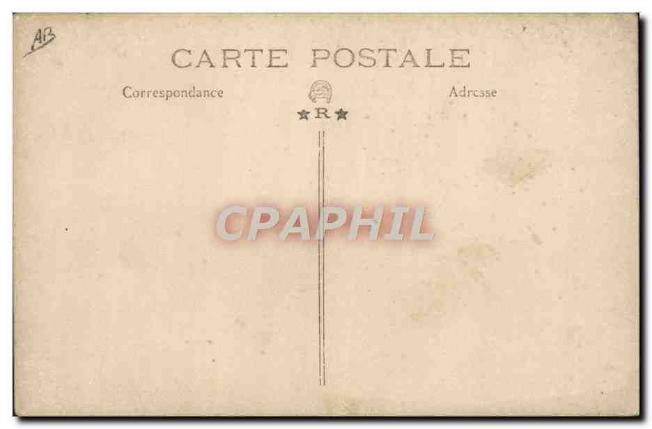 Bateau 'DOGUC' — naufrage ou opération de sauvetage — sans éditeur ni numéro visible — Reverso