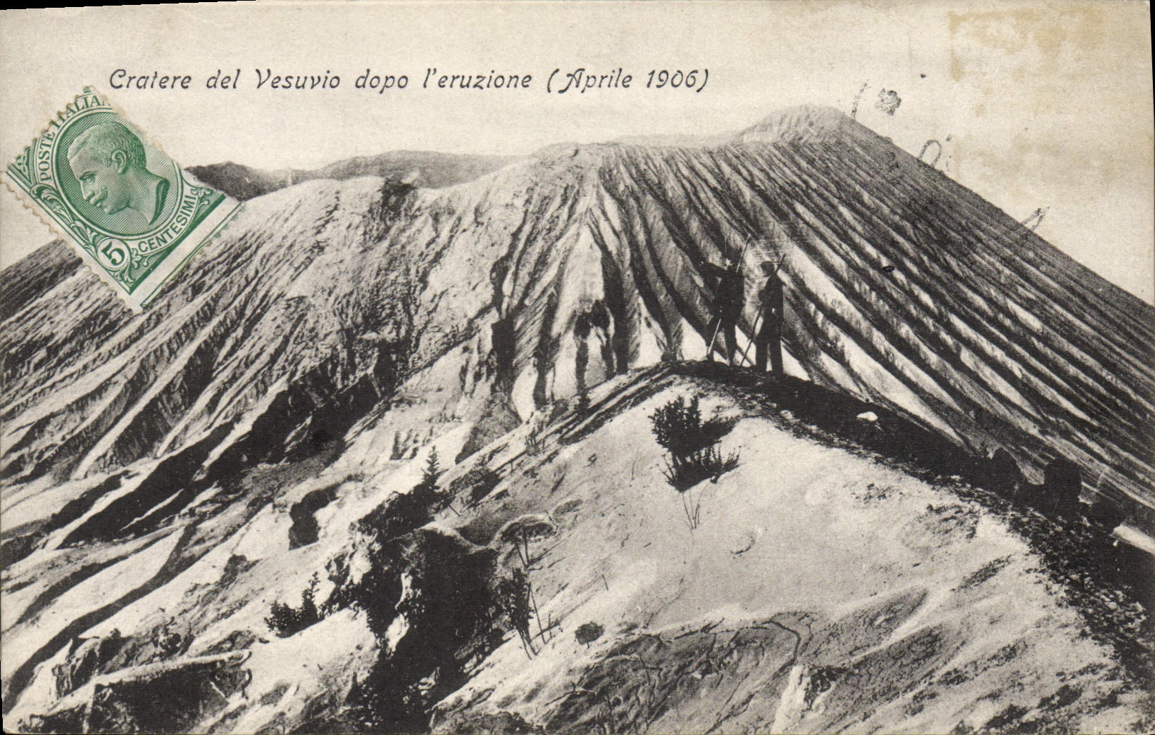 Cratere del Vesuvio dopo l'eruzione (Aprile 1906) — Photog. U. Muzil — Pasquale Cordova edit. - Resina