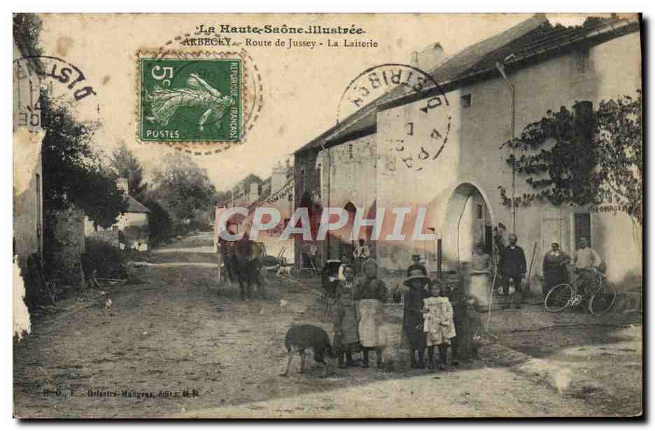 CPA Haute Saone Arbecey Route de Jussey La laiterie Enfants Chien