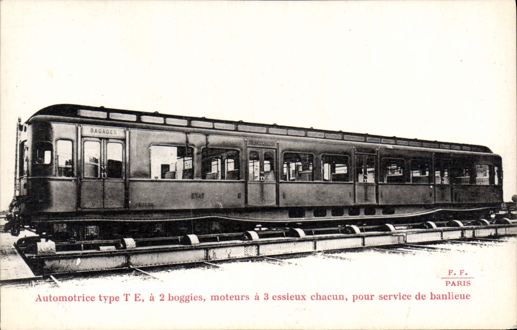 CPA Train Automotrice type TE a 2 bougies Service de banlieue