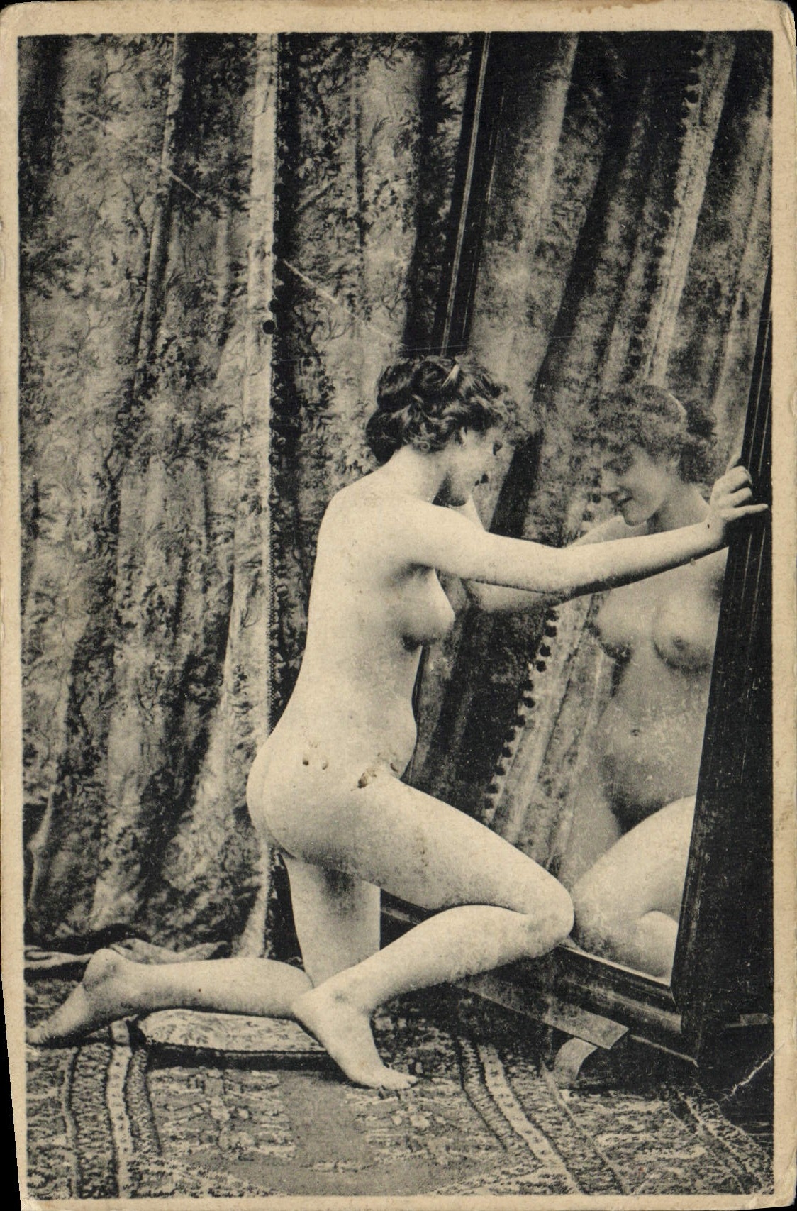 CPA Femme Nu erotique 