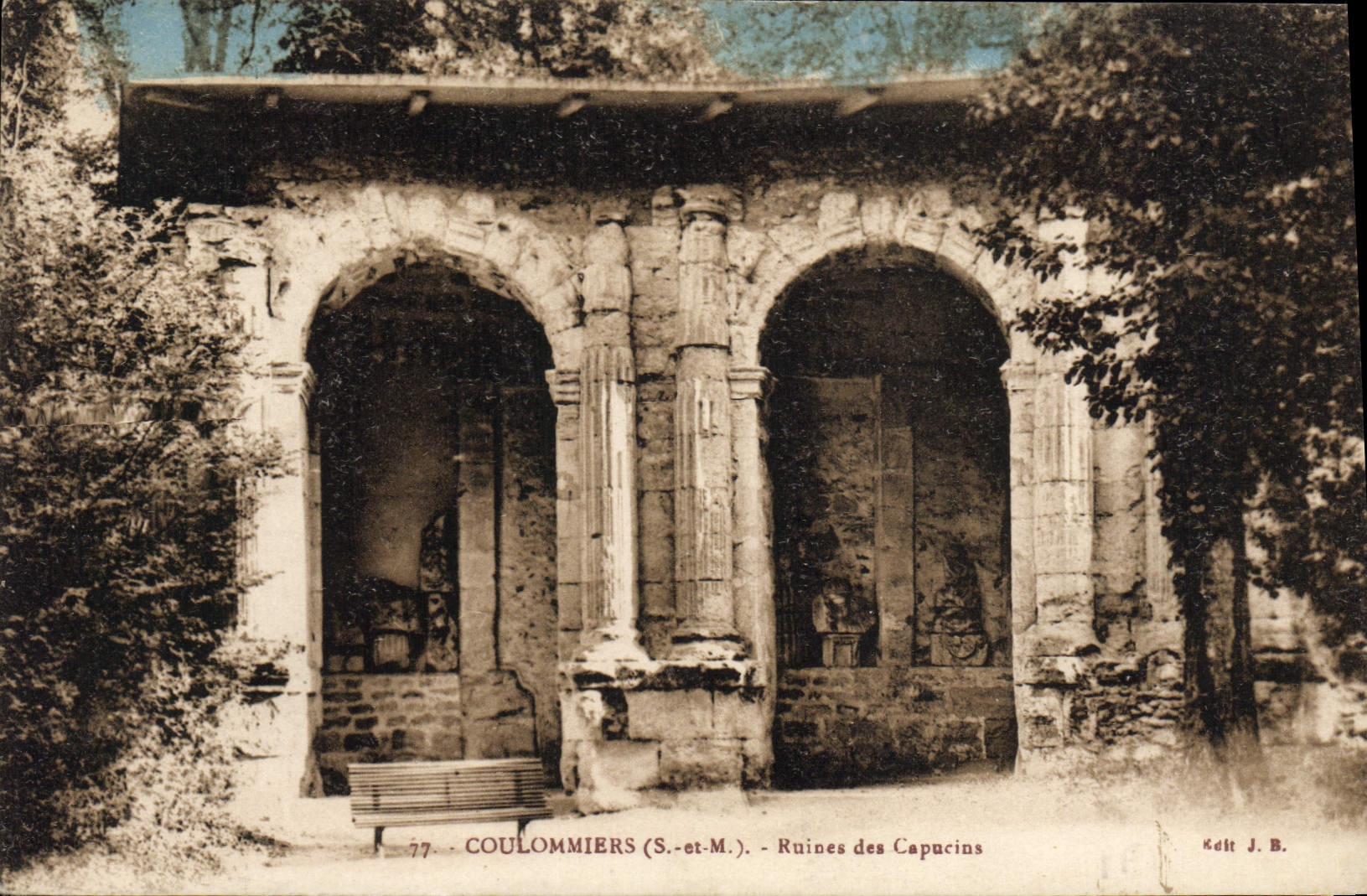 Coulommiers (S.-et-M.) — Ruines des Capucins — Édit J.B.