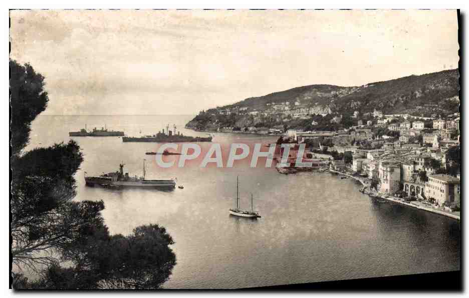 CPM Villefrance Sur Mer Effet de Soleil sur la Ville et la rade Bateaux 