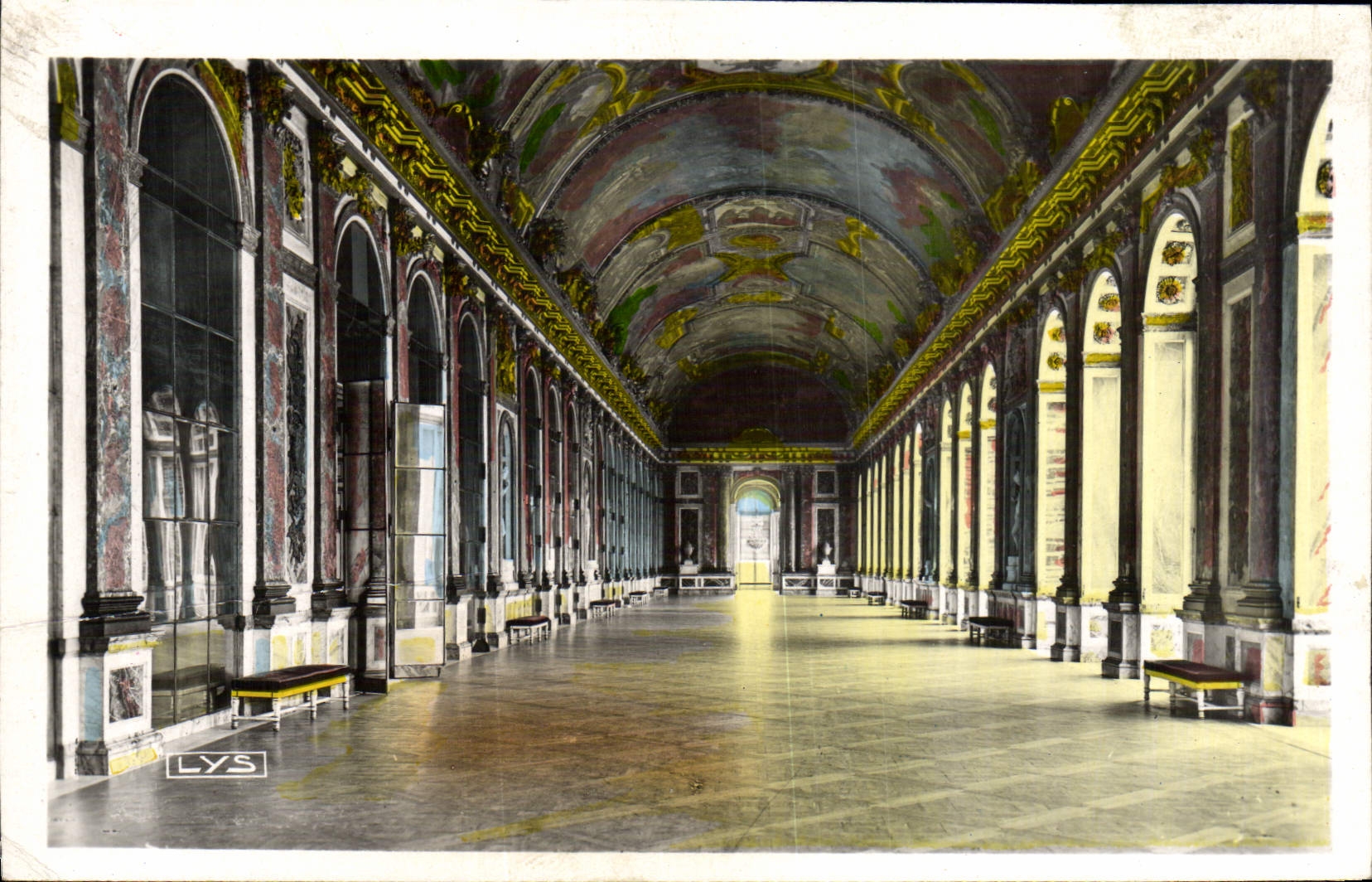 CPA Versailles Le Palais La Galerie des Glaces