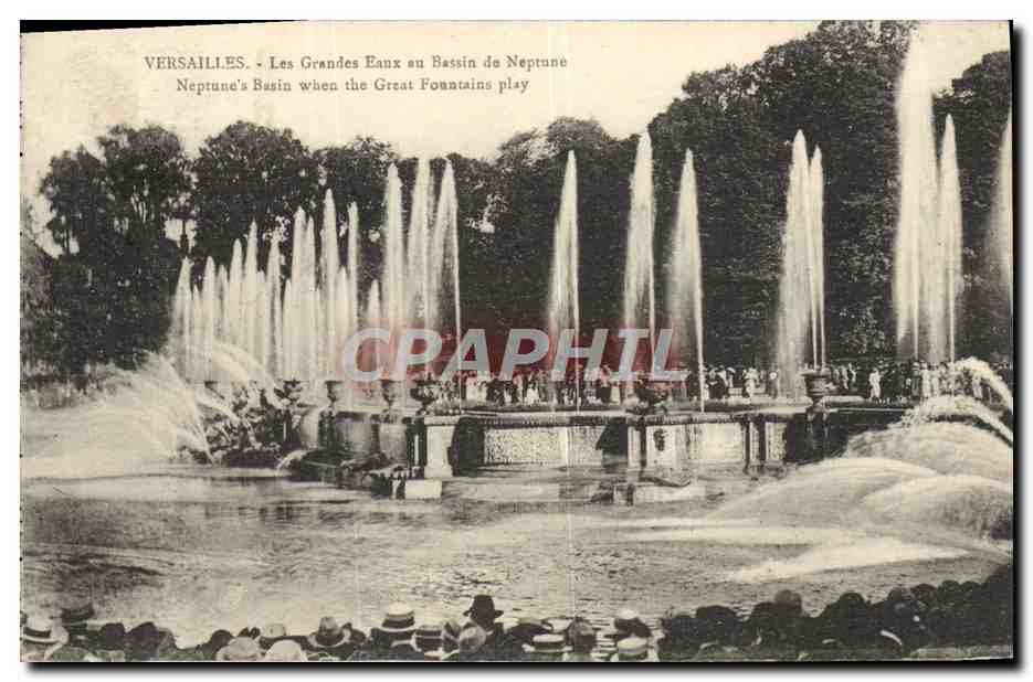 CPA Versailles Les Grandes Eaux Au Bassin de Neptune