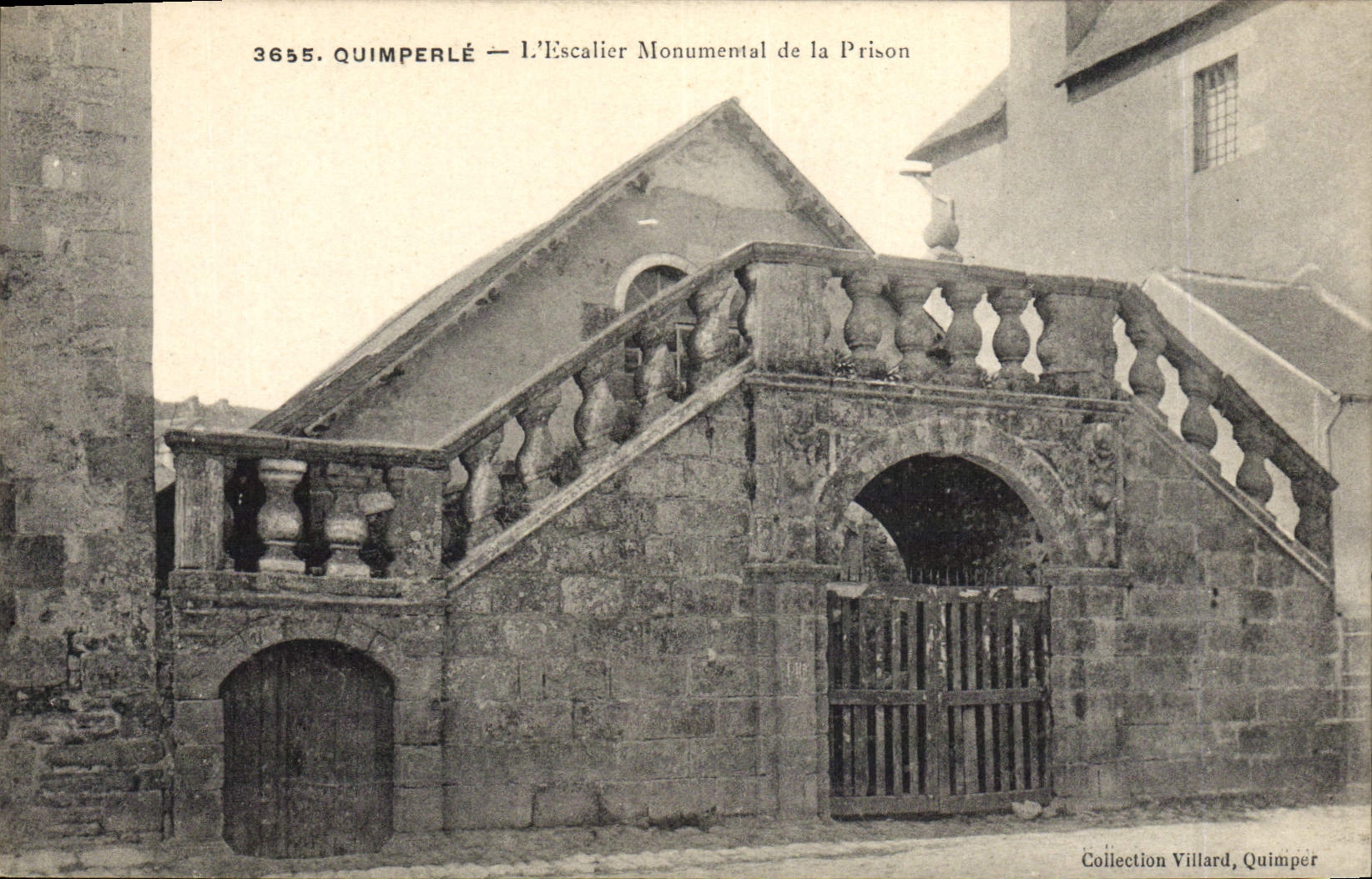 Quimperlé — L'Escalier Monumental de la Prison — Collection Villard, Quimperlé