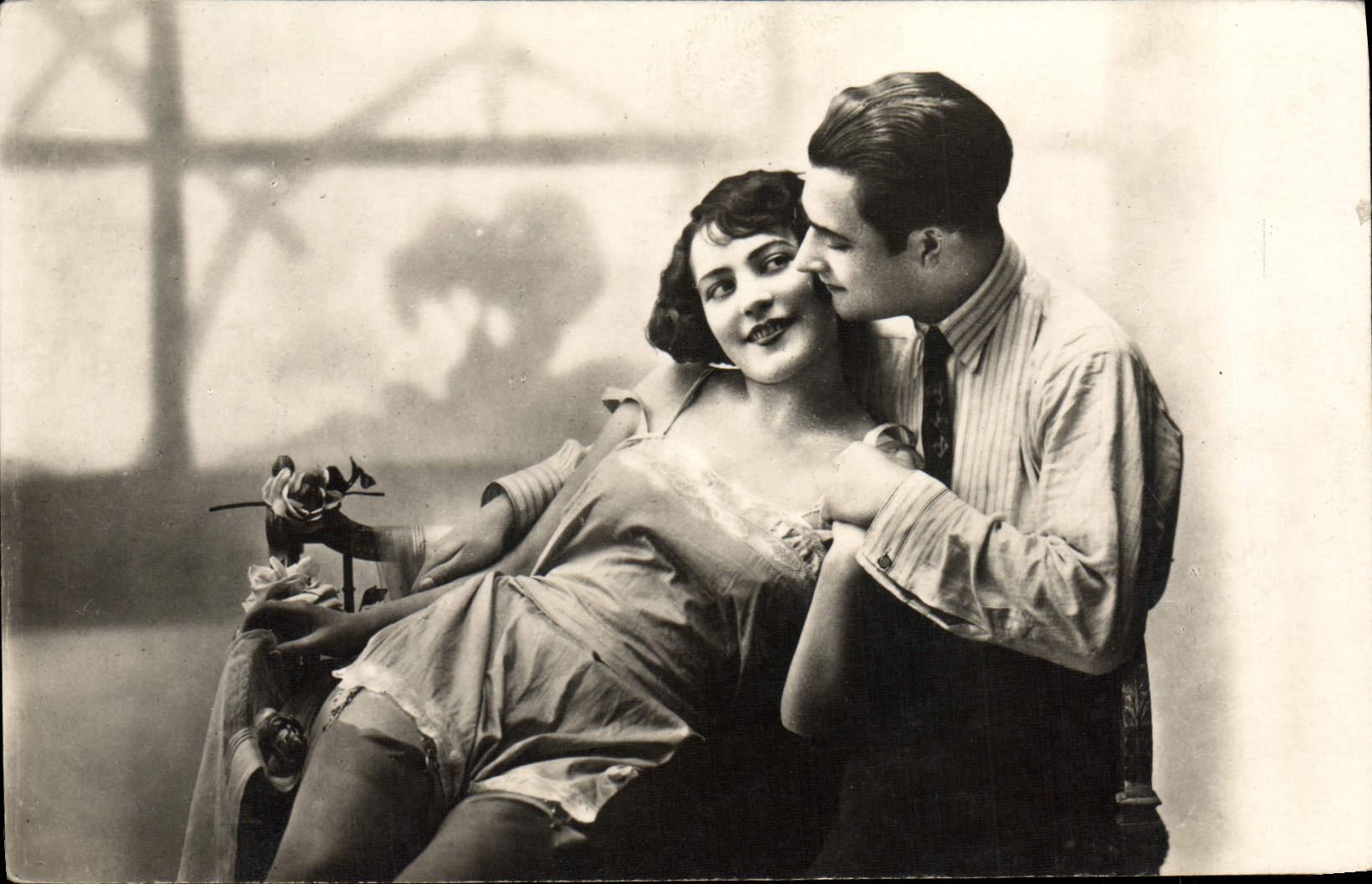 Liebendes Paar — Intime Szene — Vintage Postcard/Antike Ansichtskarte