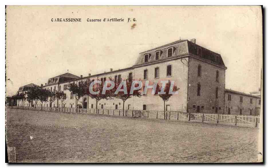 CPA Militaria Caserne d'artillerie Carcassonne 