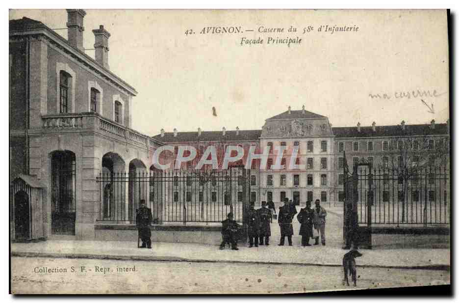 CPA Militaria Caserne Avignon Caserne du 38eme d'infanterie Facade principale