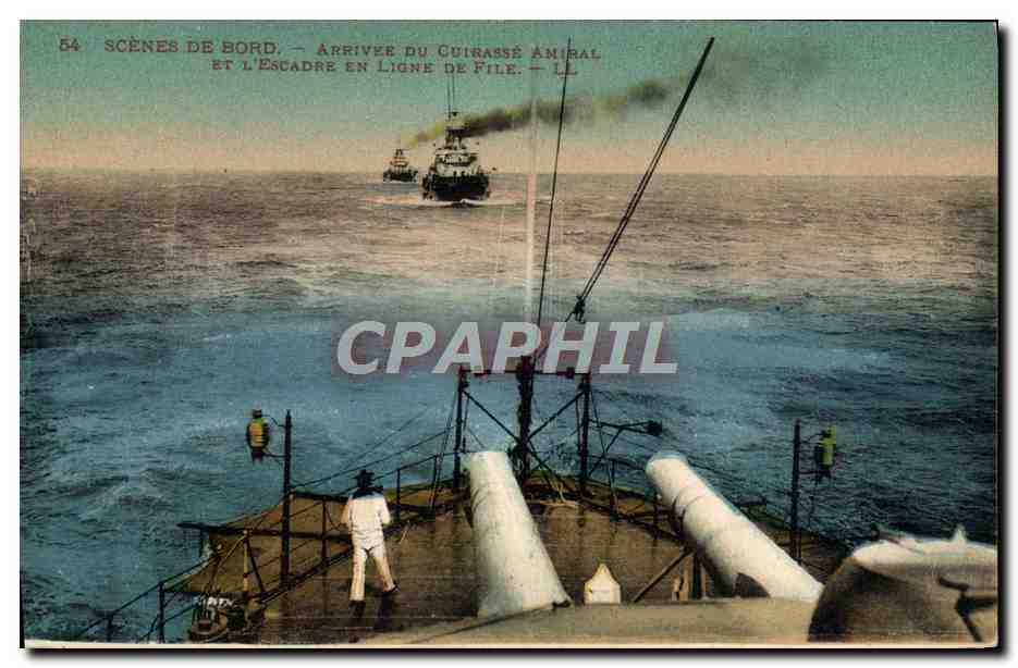 CPA Bateau de guerre Arrivee du cuirasse amiral et l'escadre en ligne de file 