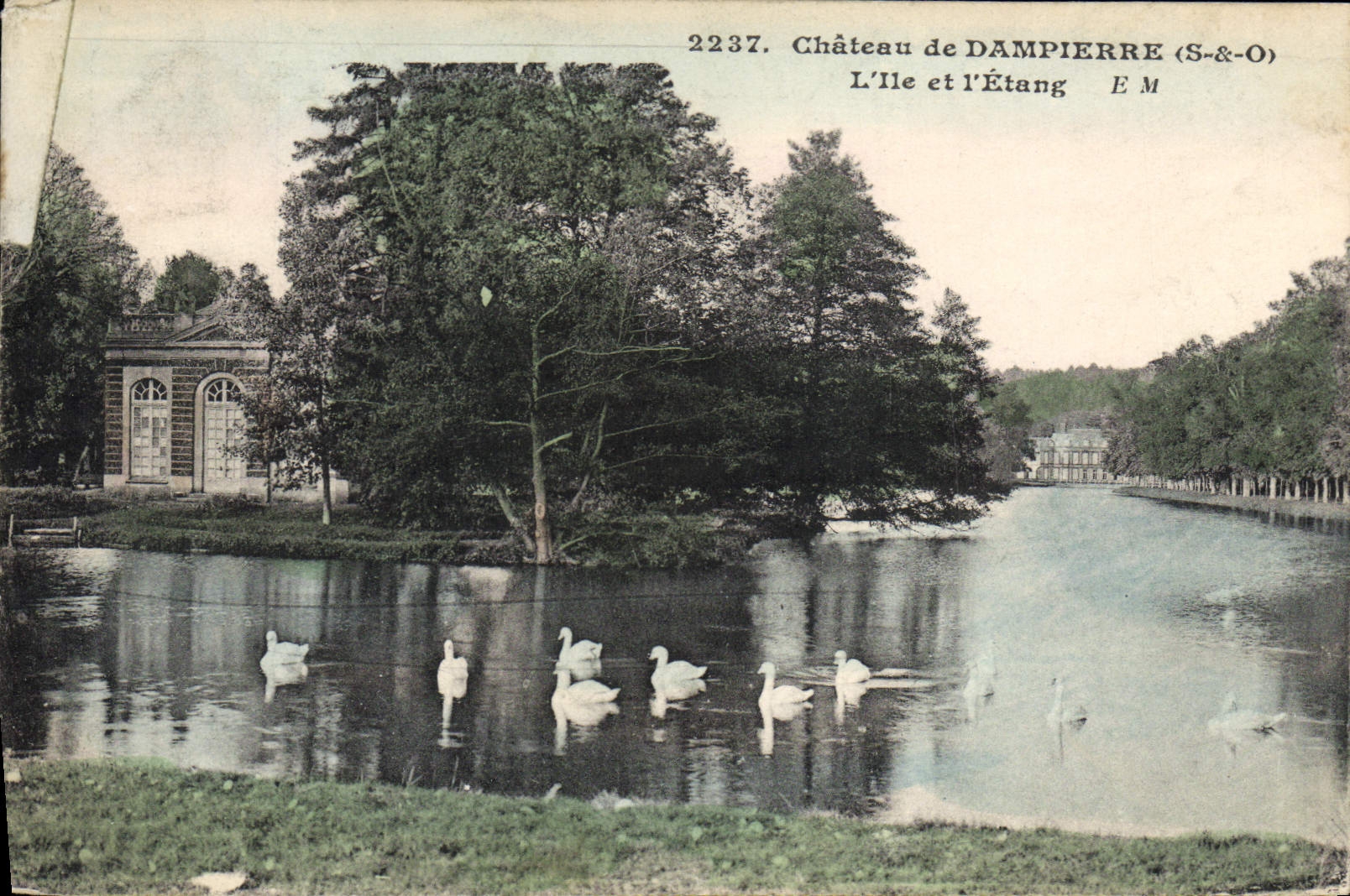 CPA Chateau de Dampierre L'ile et l'etang Cygnes 