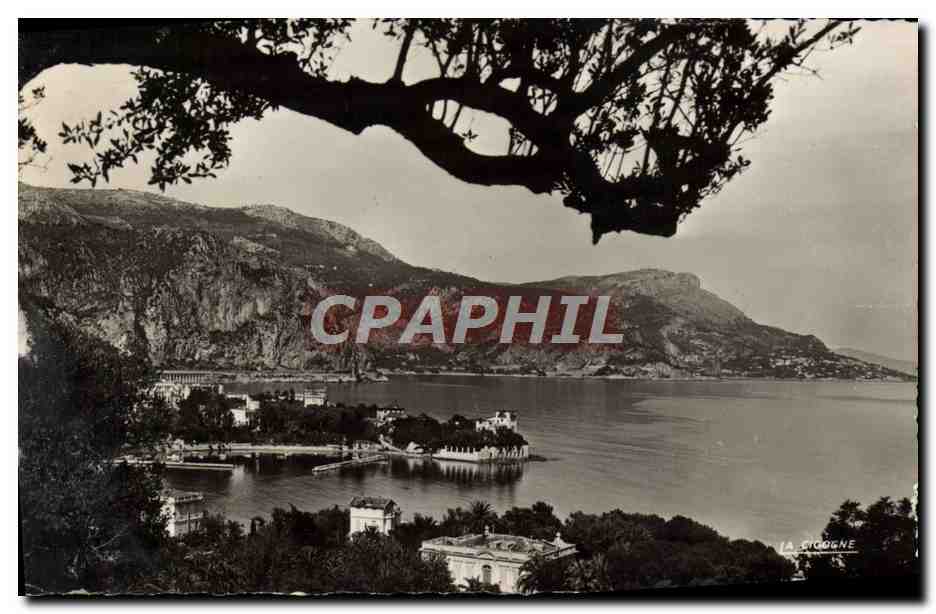 CPM Beaulieu sur Mer Pointe des Fourmis et Villa Kerylos Au fond La baie d'Eze