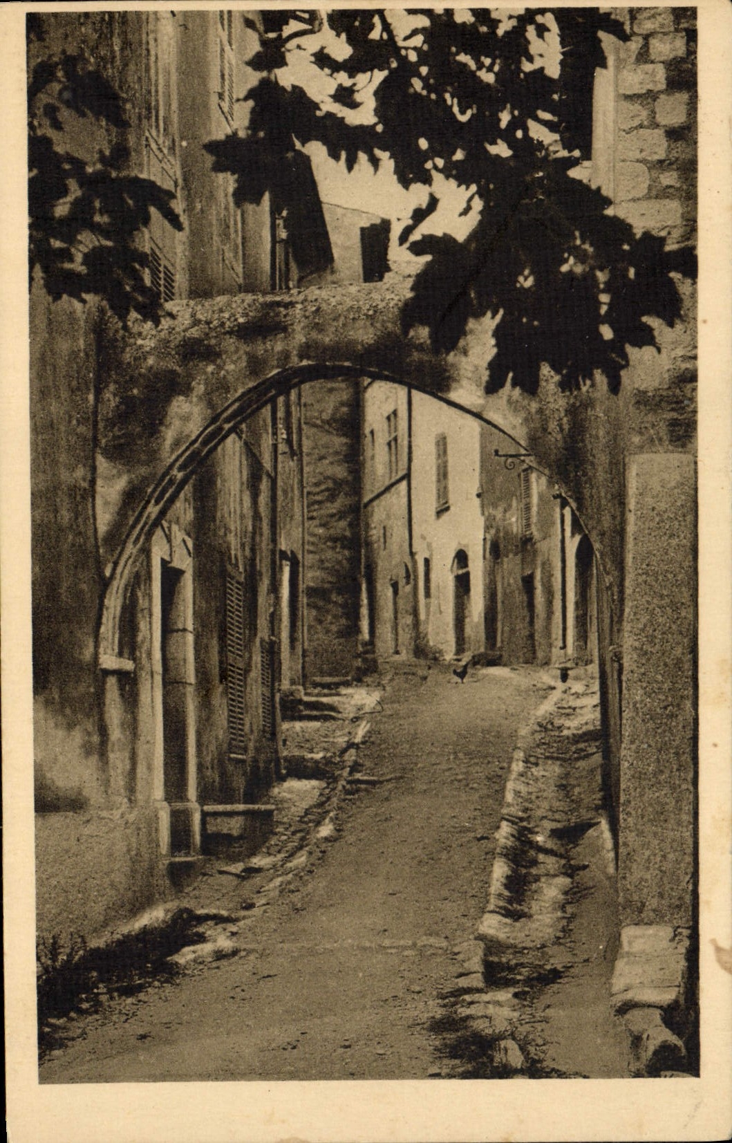 CPA Saint Paul Un vieux portique