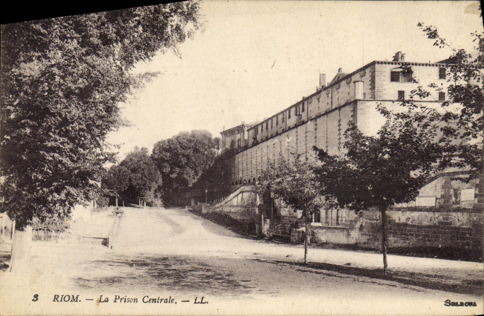 Riom — La Prison Centrale — LL. — SBLROVA