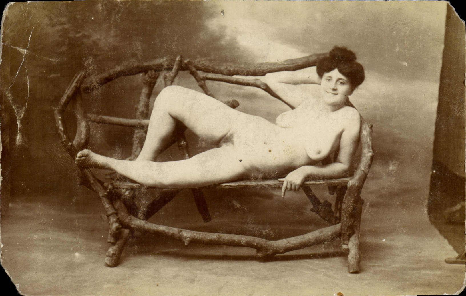 CPA Femme Nu erotique 
