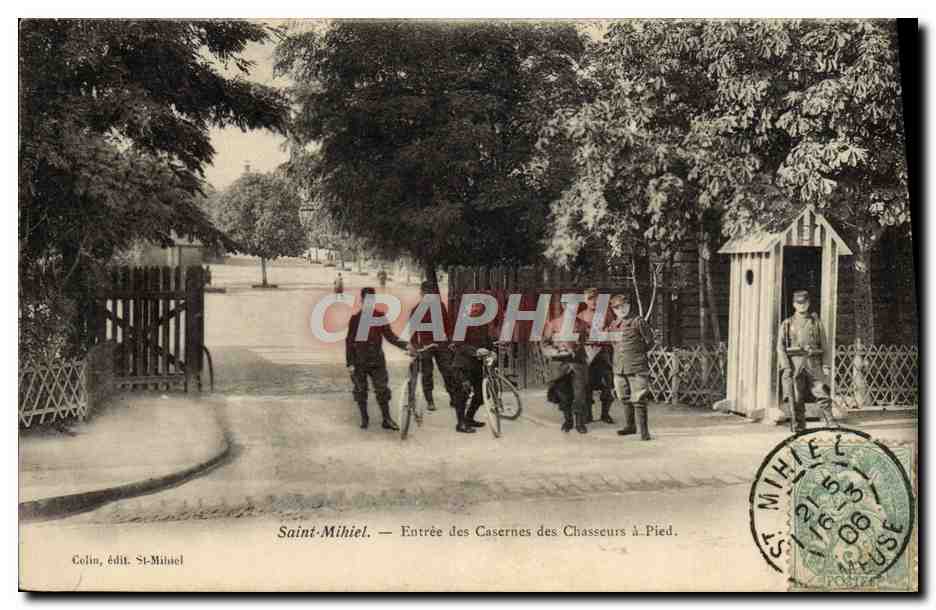 Saint-Mihiel — Entrée des Casernes des Chasseurs à Pied — édit. Colin, St-Mihiel