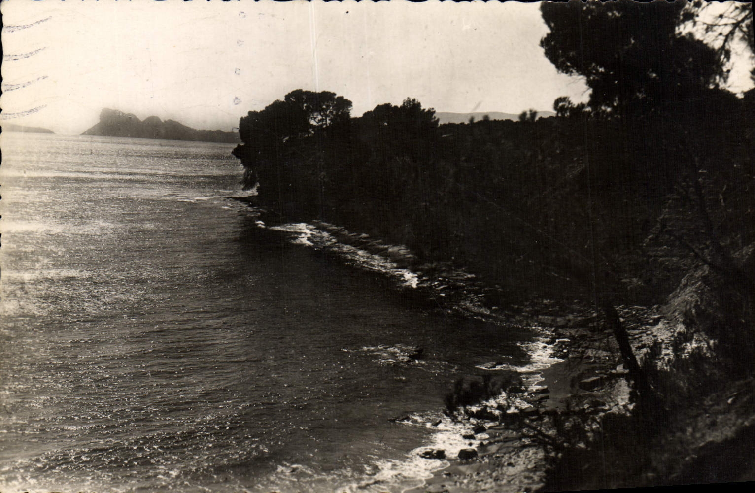 L'Ile Verte Vue du Liouquet — La Ciotat — A. Tardy Éditeur