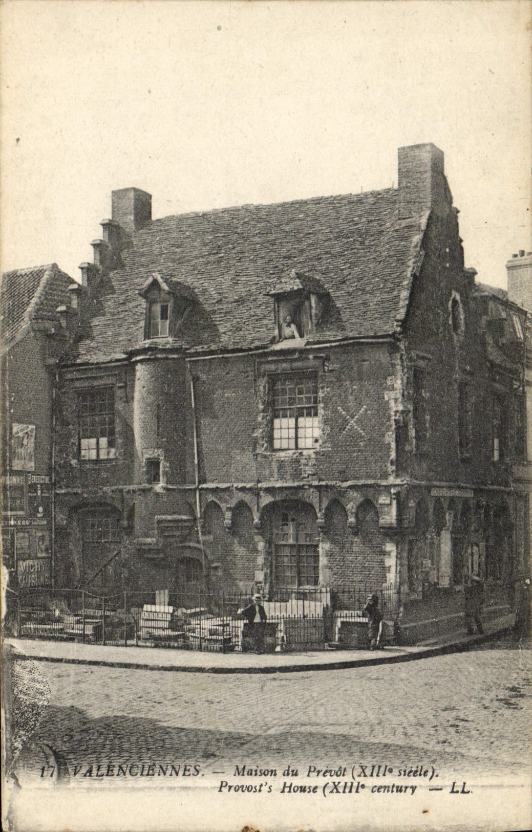 Valenciennes — Maison du Prévôt (XIIIe siècle) — LL