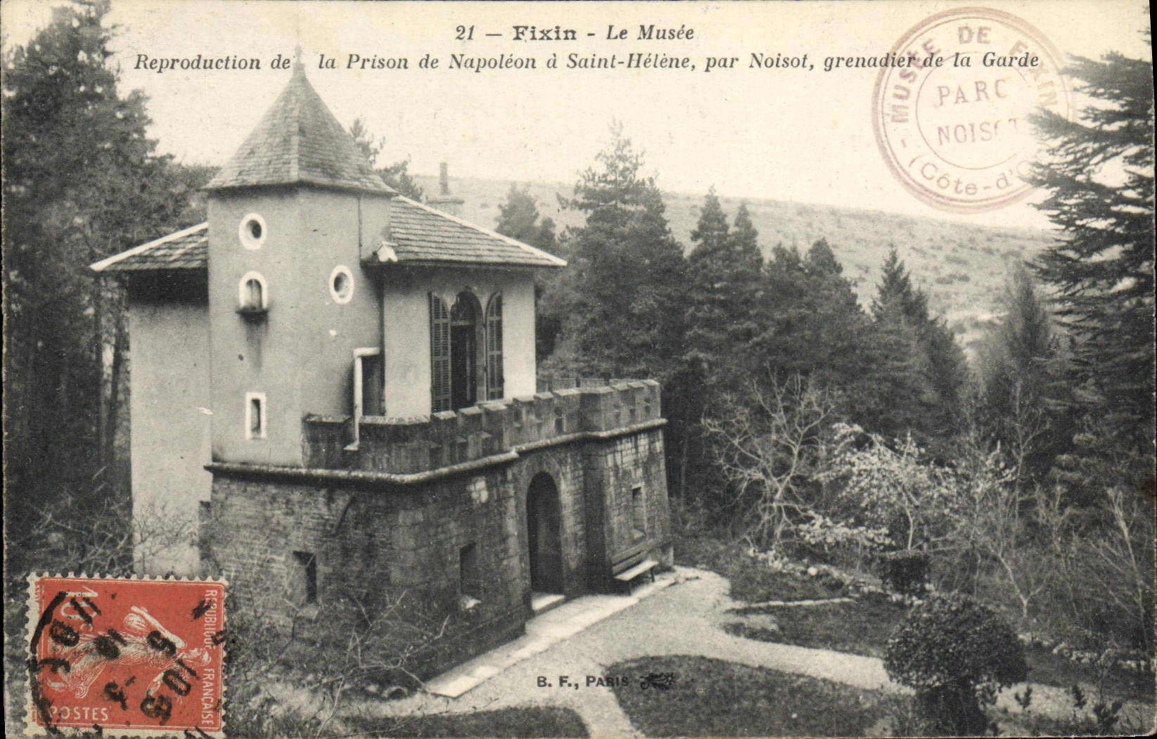 Fixin - Le Musée — Reproduction de la Prison de Napoléon à Saint-Hélène, par Noisot, grenadier de la Garde