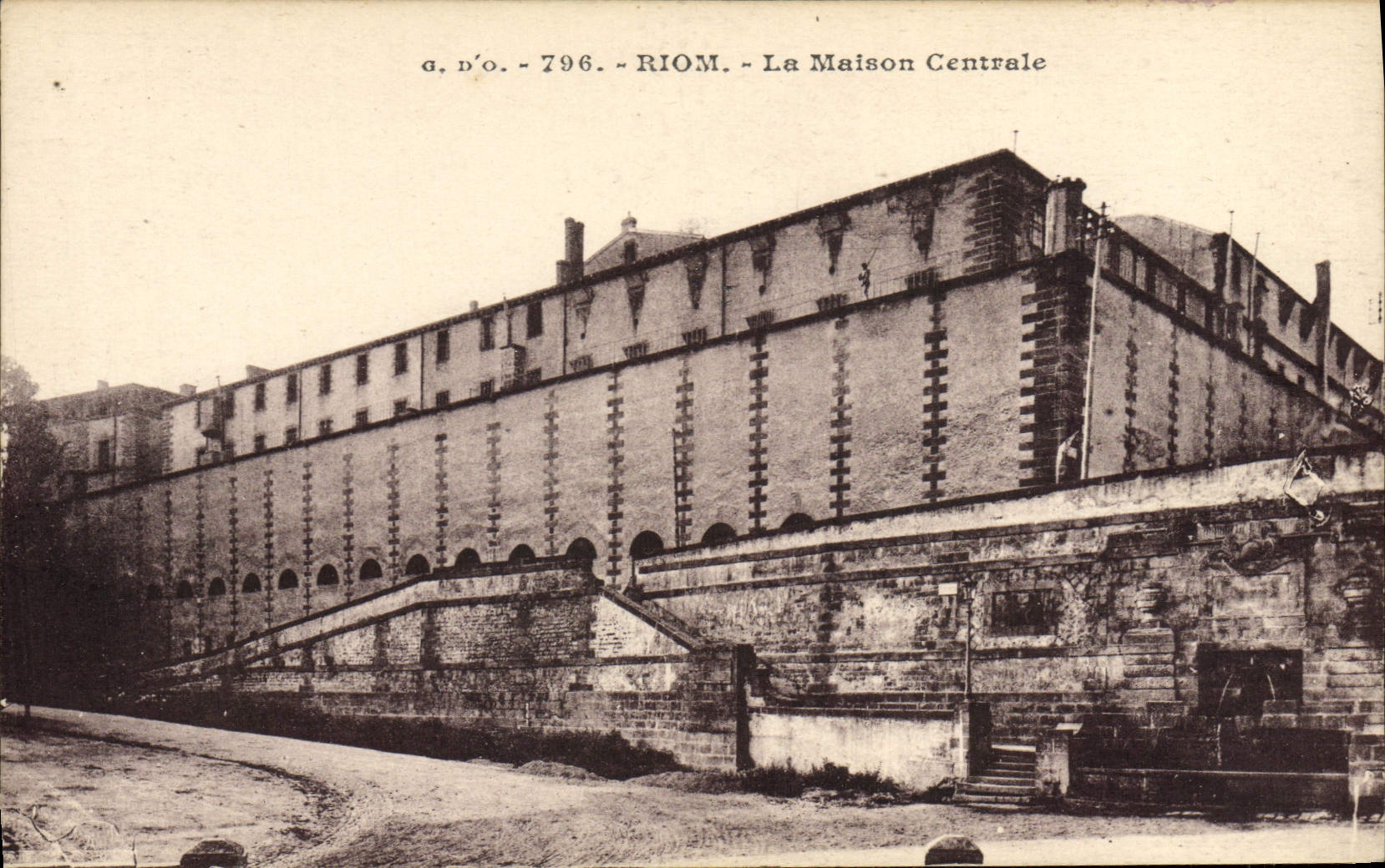 Riom - La Maison Centrale — g. d'O. - 796