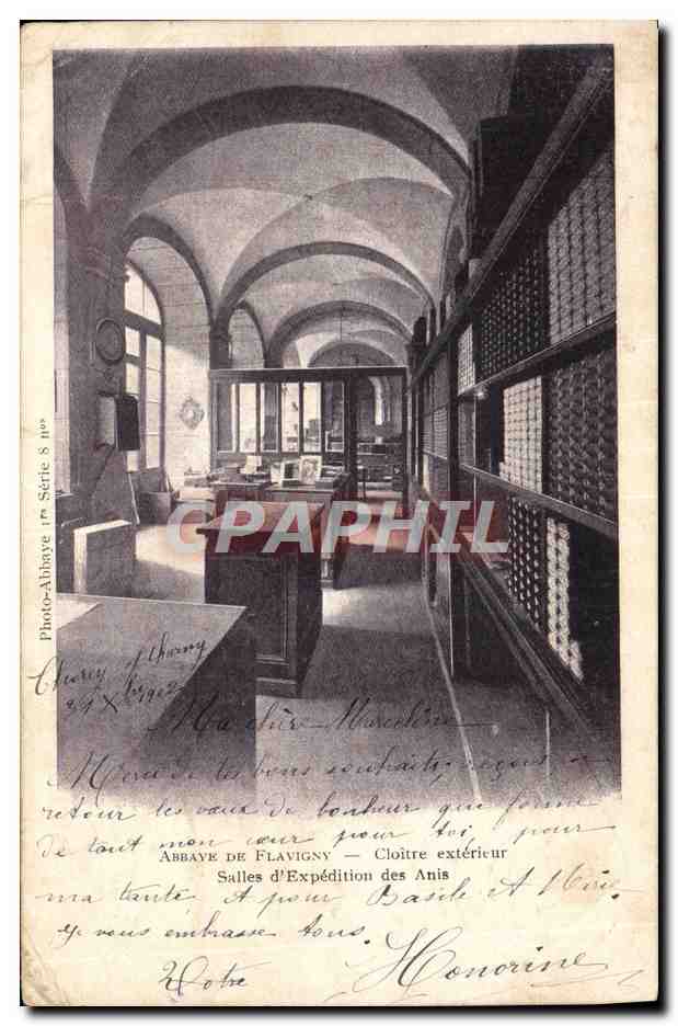 CPA Abbaye de Flavigny Cloitre exterieur Salles d'expedition des Anis 