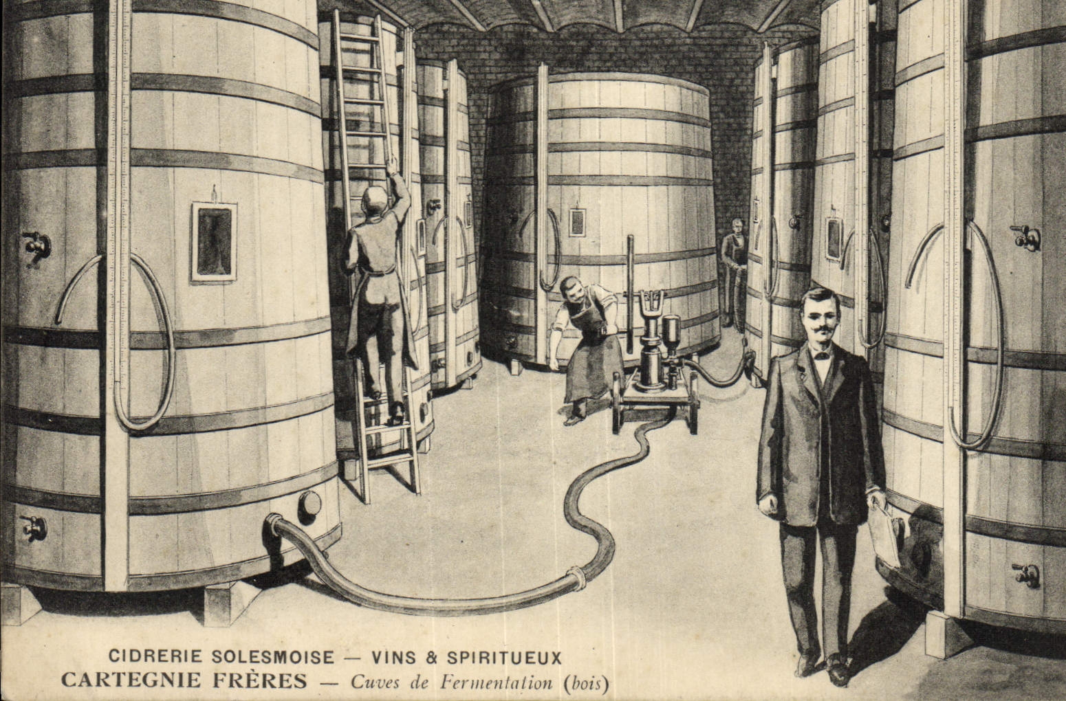 CPA Cidrerie Solesmoise Cartegne Freres Cuves de fermentation