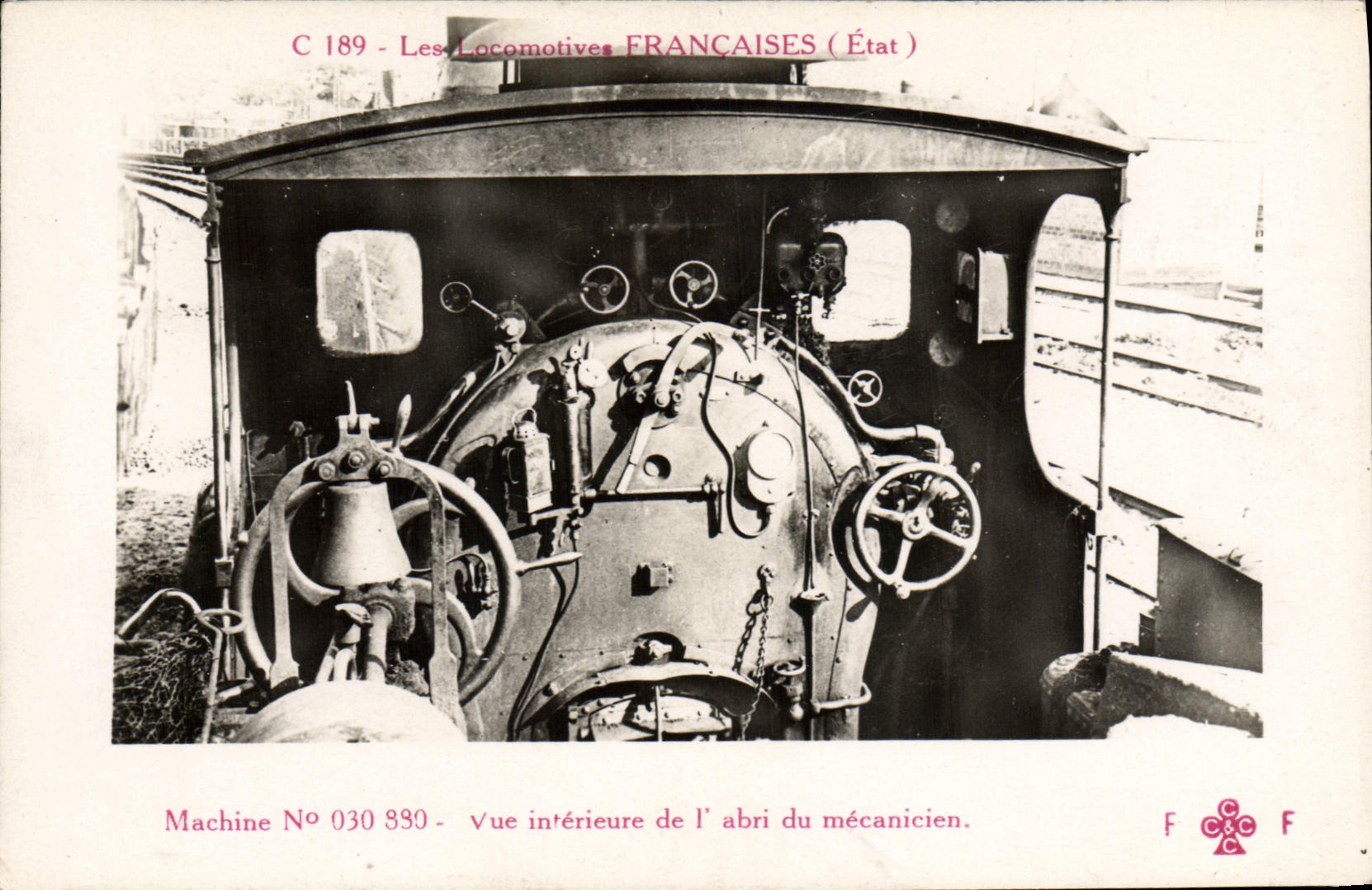 CPA Train Locomotive Machine 030 880 Vue interieure de l'abri du mecanicien