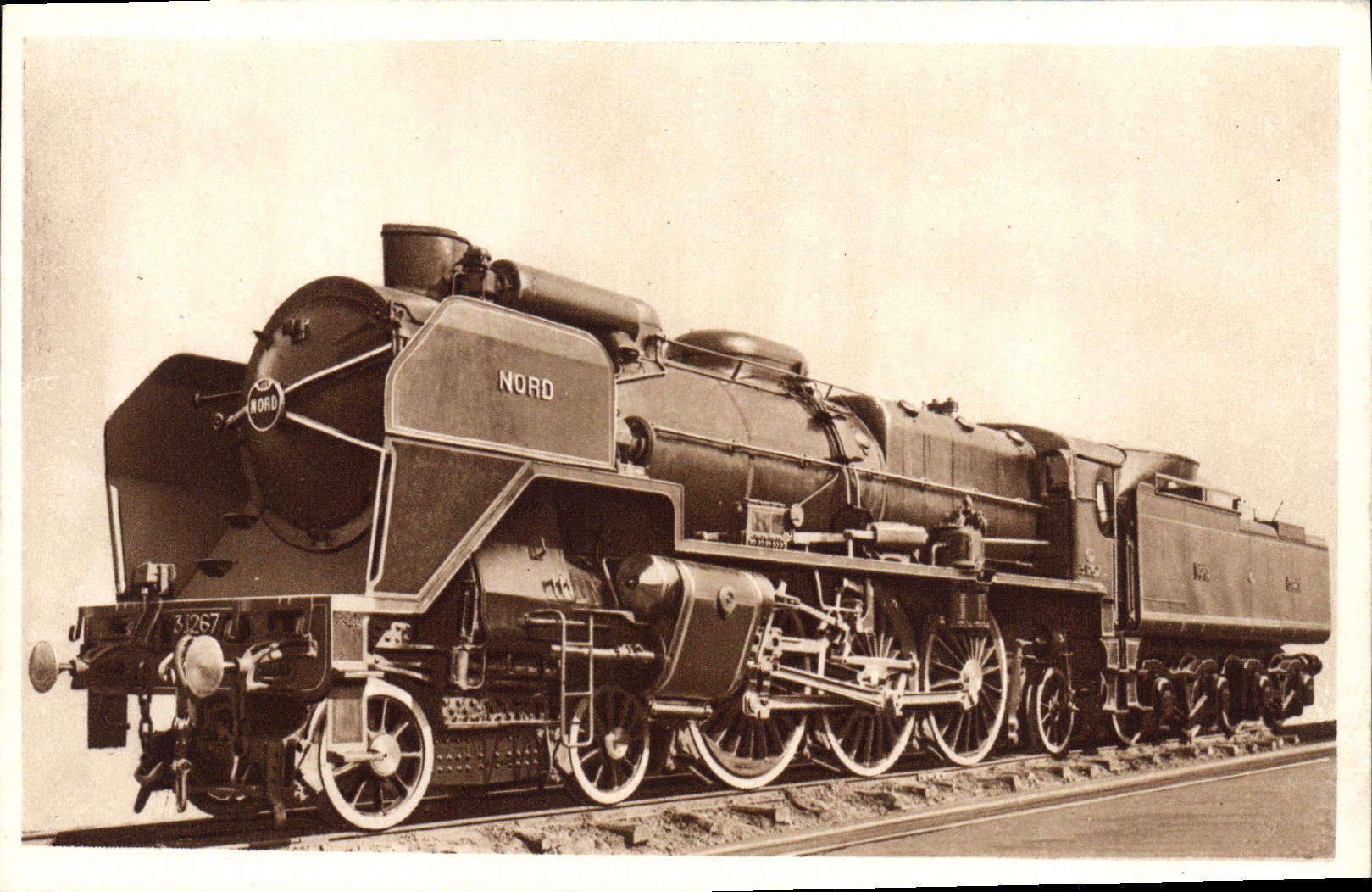 CPA Train Locomotive Chemin de fer du Nord Locomotive Pacific Serie 3 12 51 3 1290