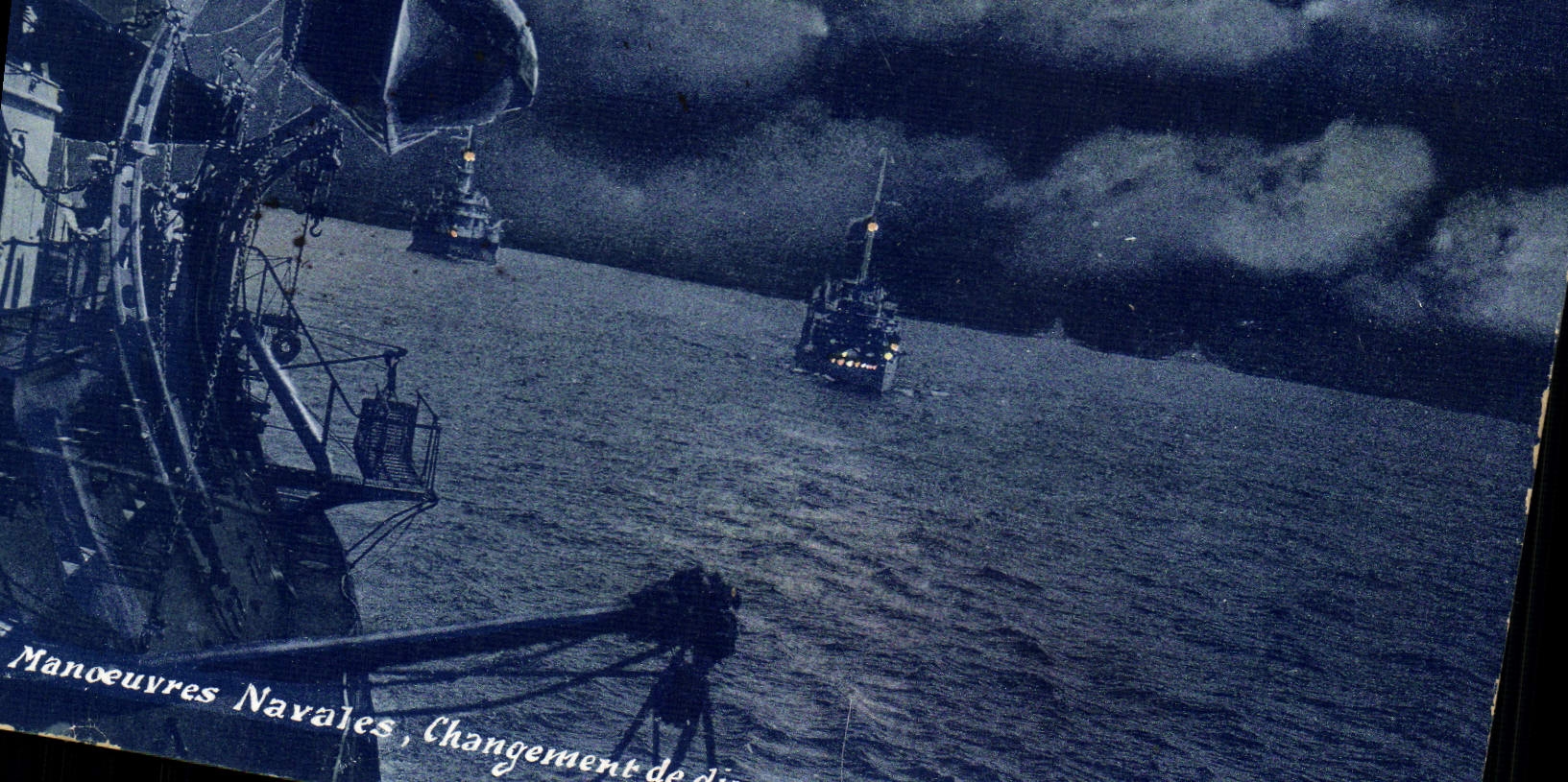 CPA Bateau Guerre Manoeuvres navales Changement de direction la nuit