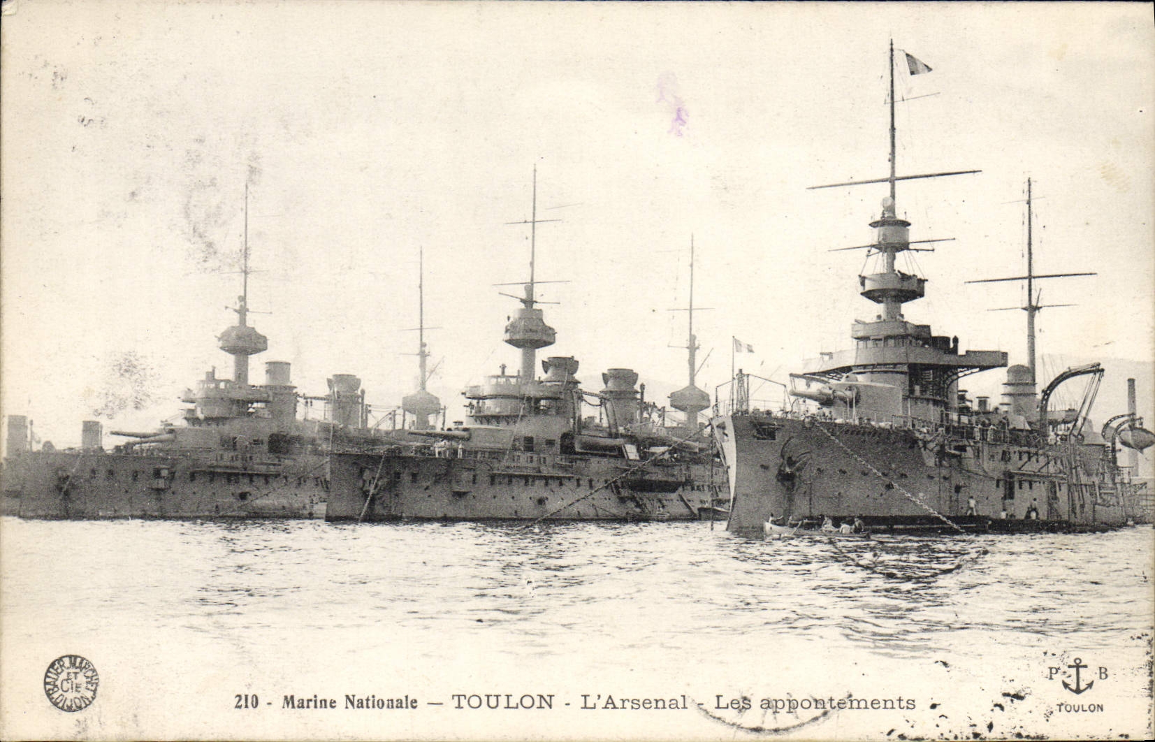 Toulon - L'Arsenal - Les appontements — Marine Nationale — n°210 — éditeur P.A.B. Toulon