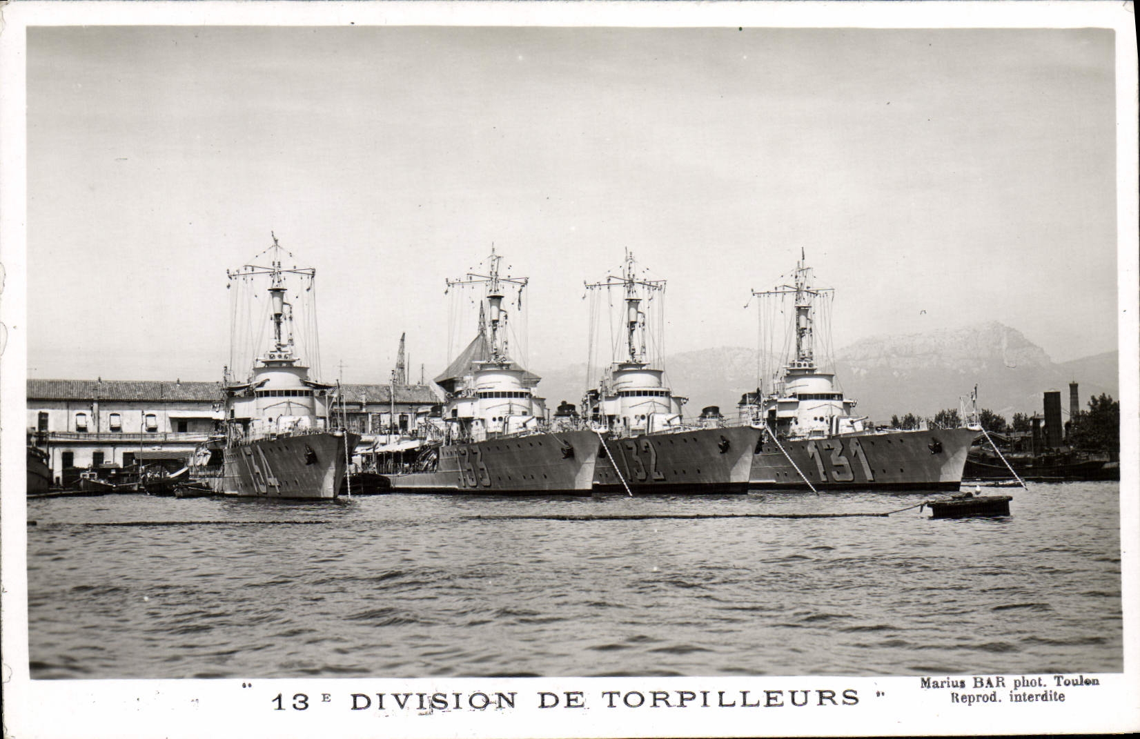 CPA Bateau Guerre 13eme division de torpilleurs 