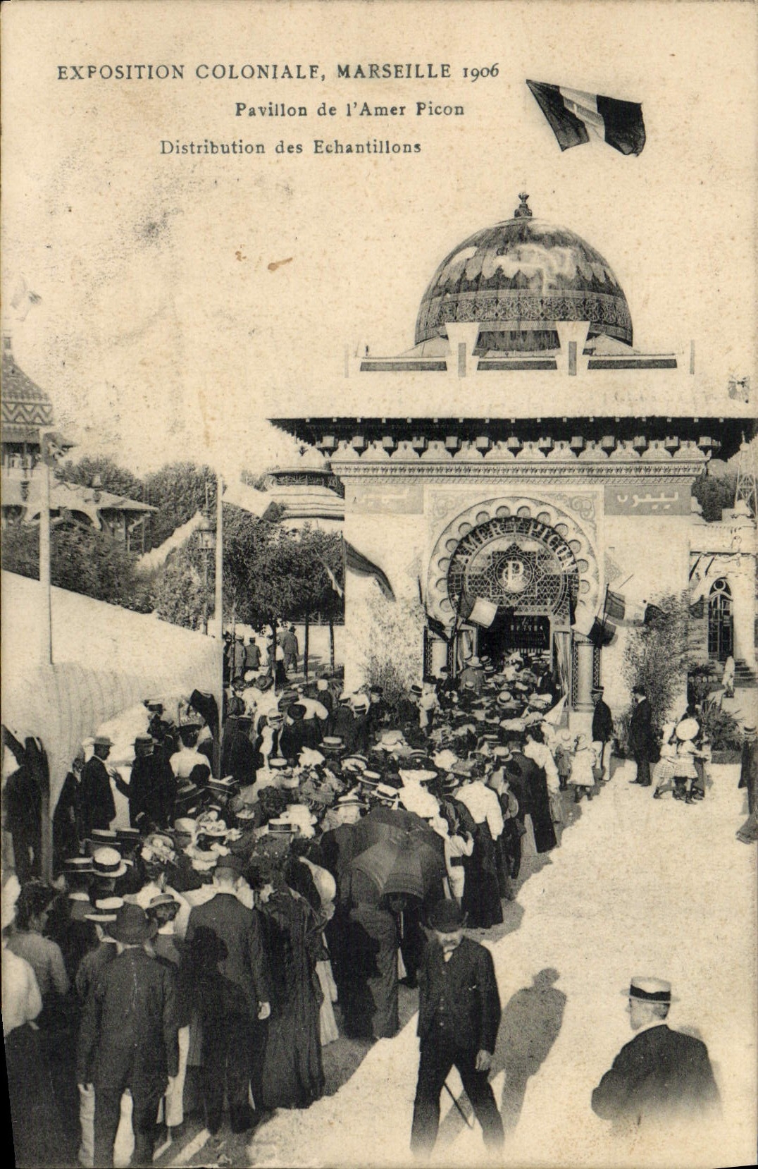 Exposition Coloniale, Marseille 1906 — Pavillon de l'Amer Picon — Distribution des Échantillons