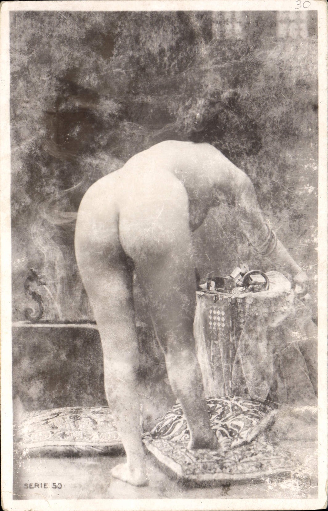 Nudez femenina — Serie 50 — editor desconocido
