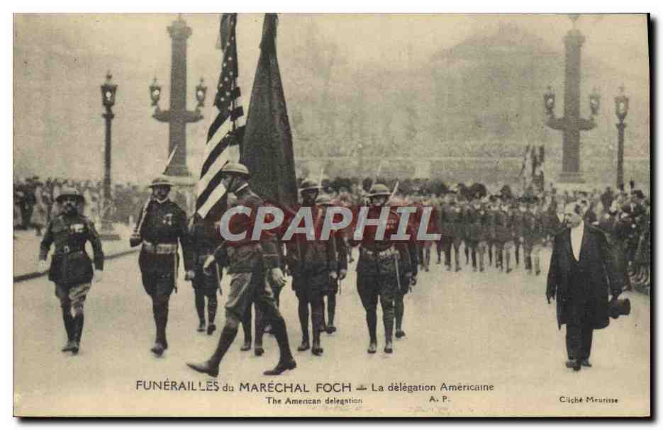 CPA Militaria Funerailles du marechal Foch La delegation americaine 