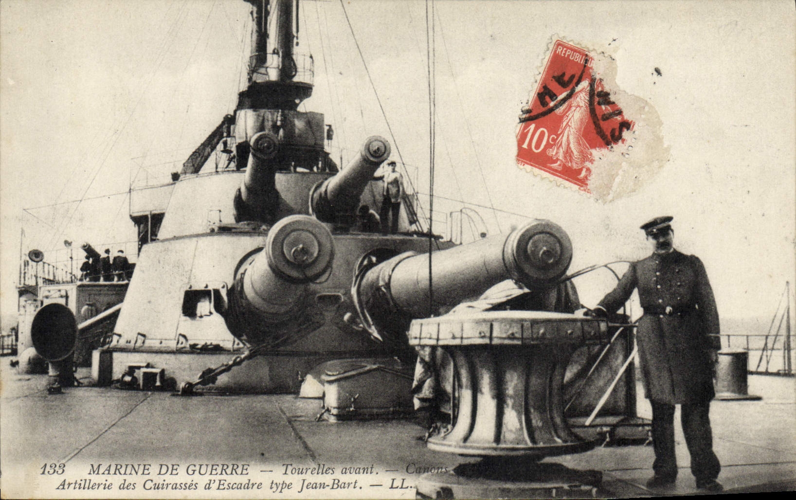 CPA Bateau Guerre Tourelles avant Artillerie des cuirasses d'escadre type Jean Bart 