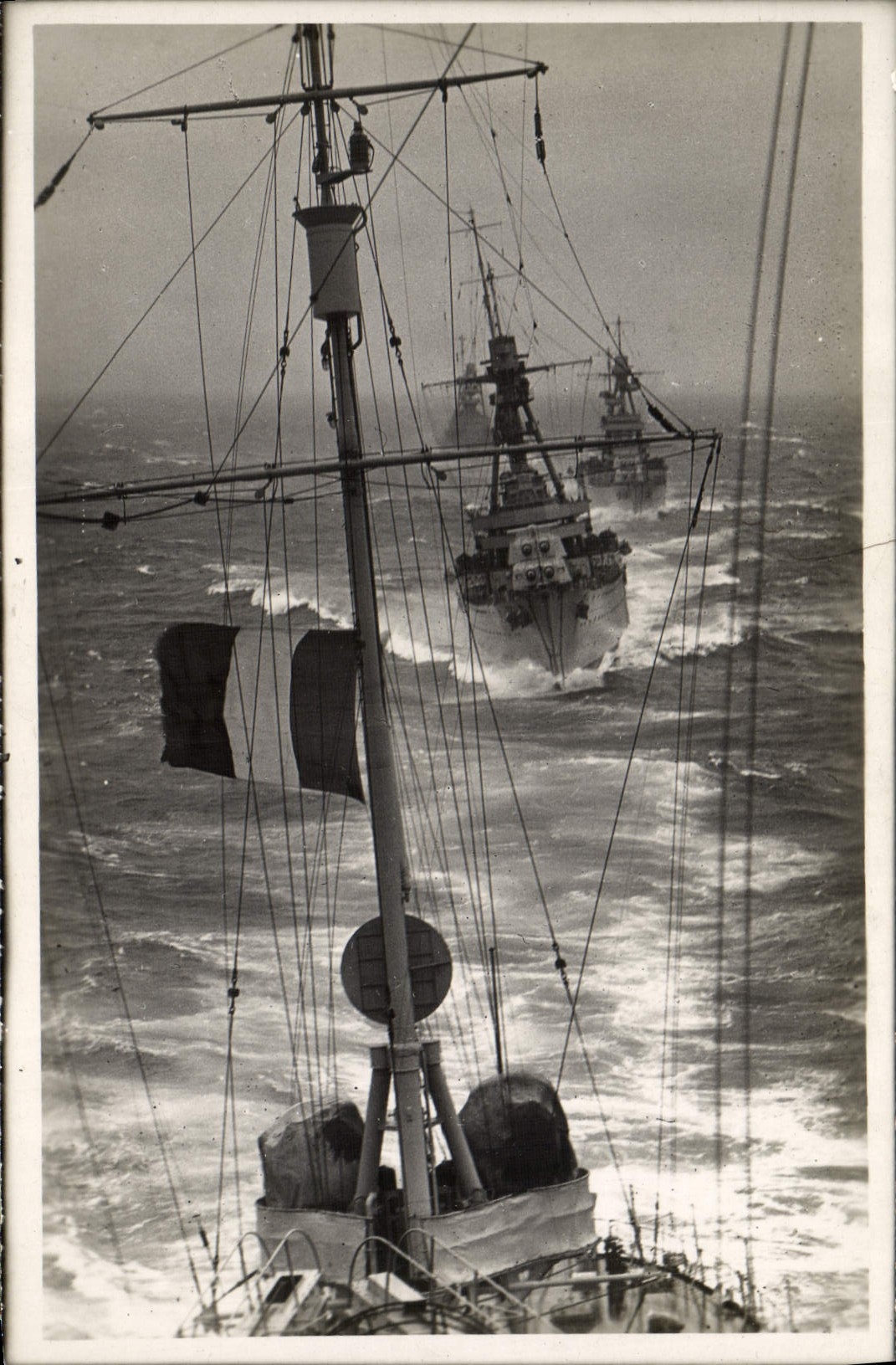 CPA Bateau Guerre 
