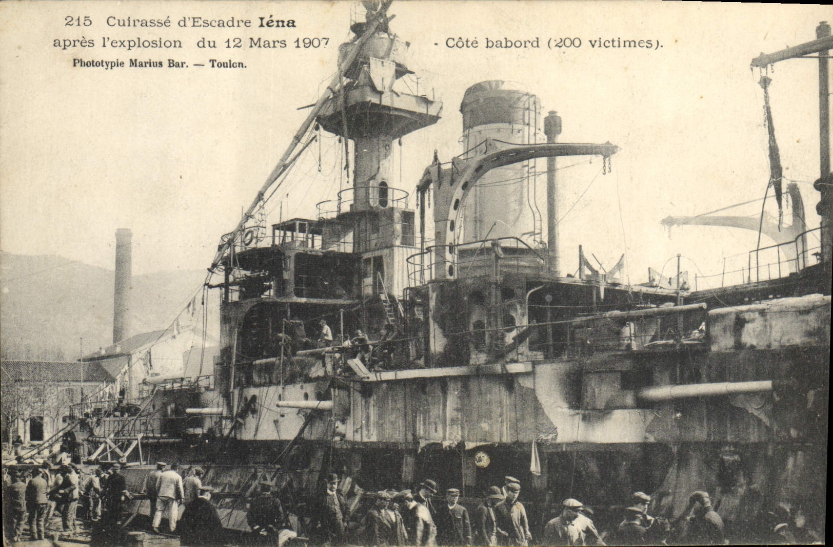 Cuirassé d'Escadre Iéna — après l'explosion du 12 Mars 1907 — Phototypie Marius Bar. — Toulon.