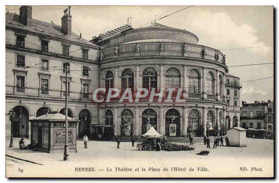 CPA Le Theatre et la place de l'hotel de ville Rennes
