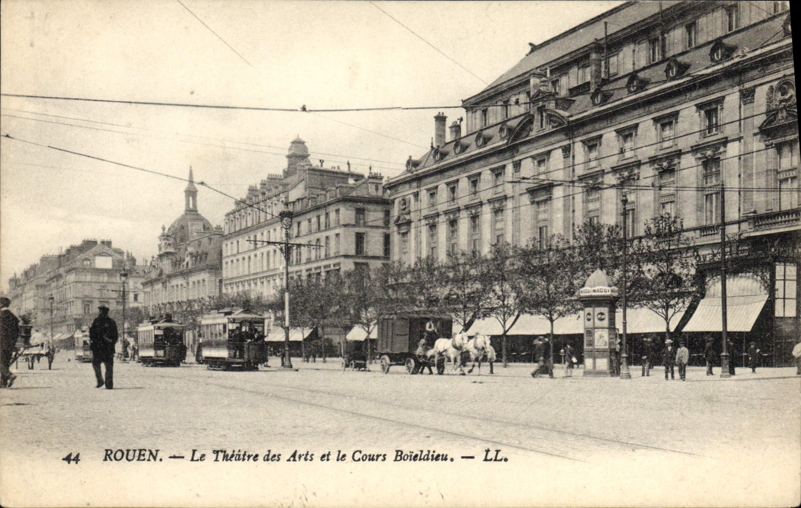 Rouen — Le Théâtre des Arts et le Cours Boieldieu — LL.