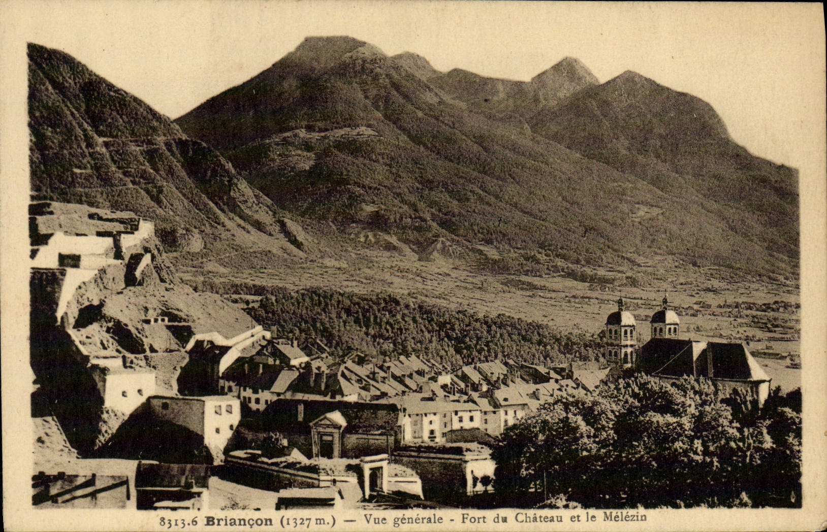 Briancón (1327 m.) — Allgemeine Ansicht — Festung des Schlosses und der Mélezin