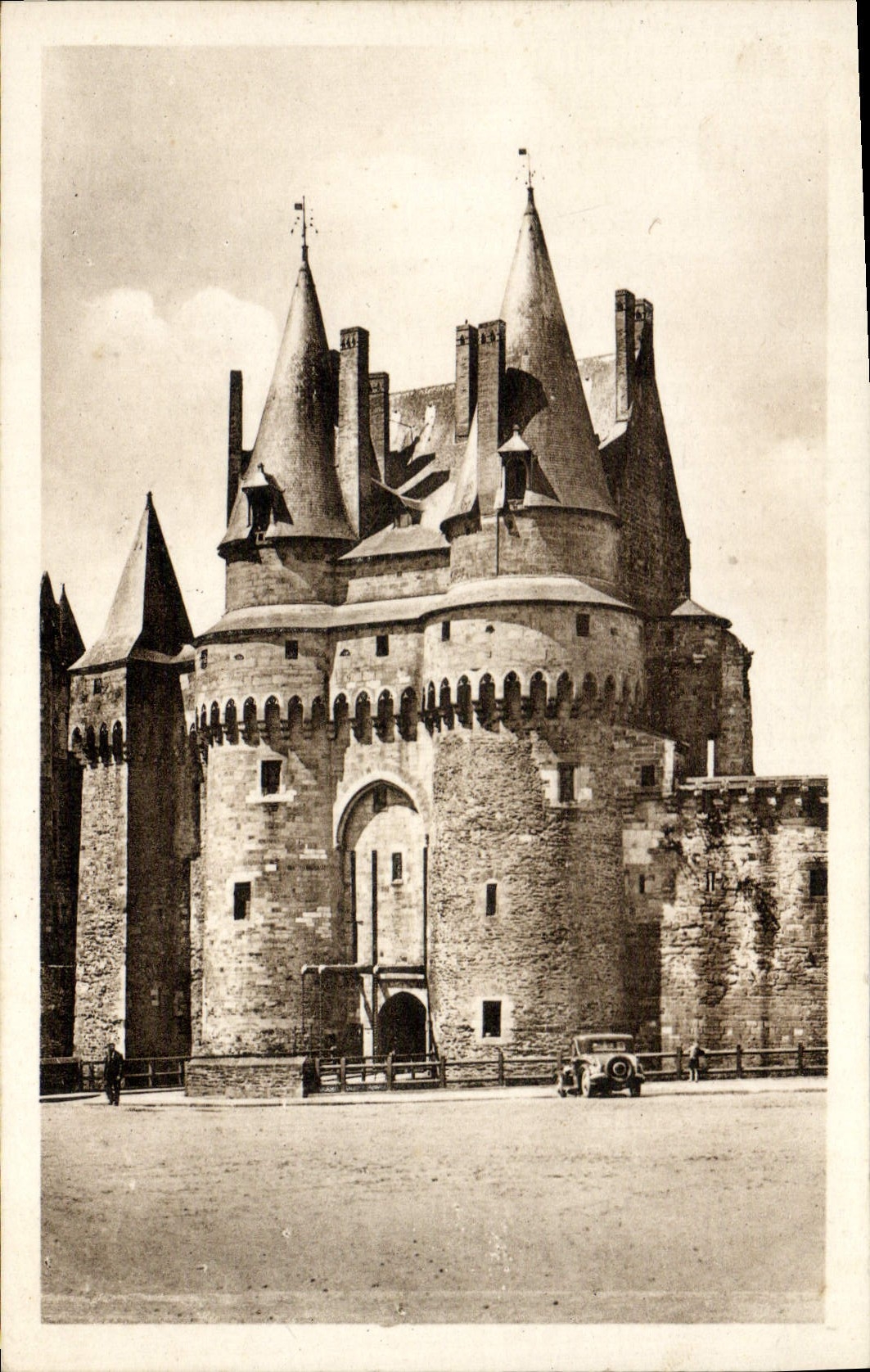 Vitré — Le Châtelet — Château de Vitré